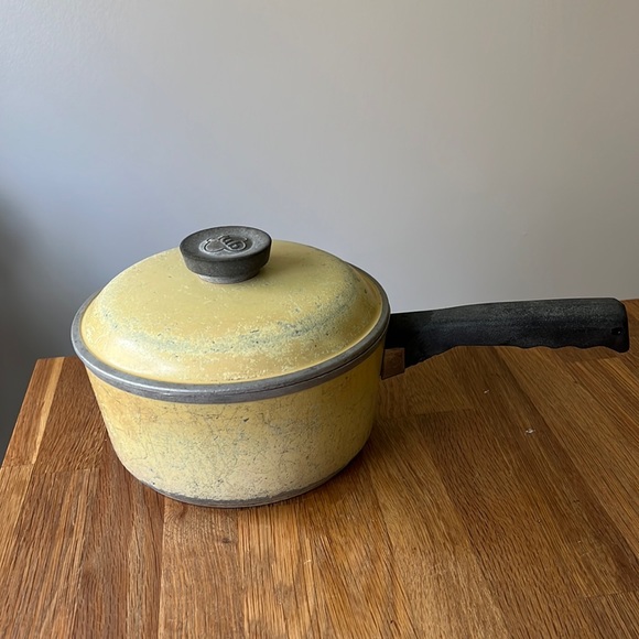 Vintage Club Saucepan - Picture 1 of 5